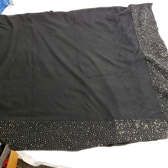 LUSH Vila Milano NWT Studded Black Poncho - Picture 4 of 12